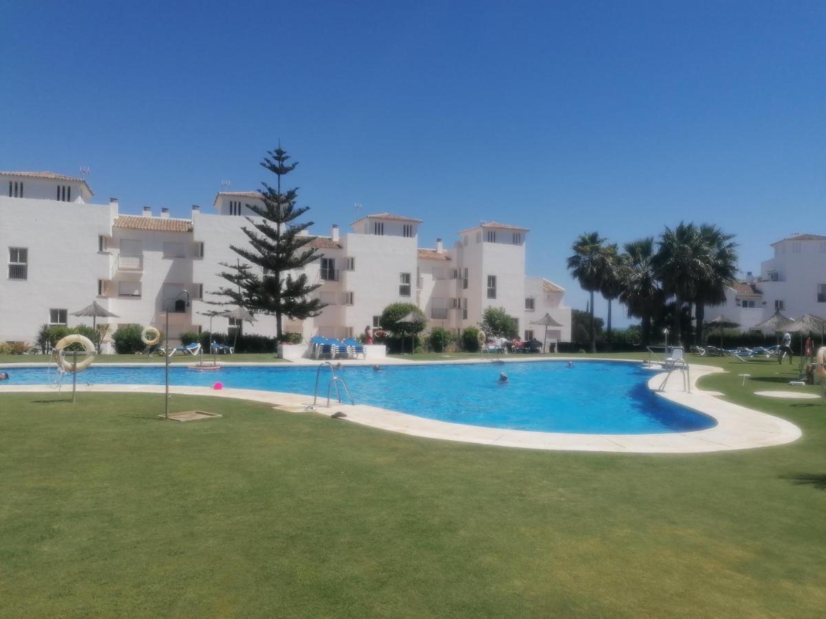 3 Bedrooms With Pool & Parking, Close To Sea And Gibraltar Манилва Екстериор снимка